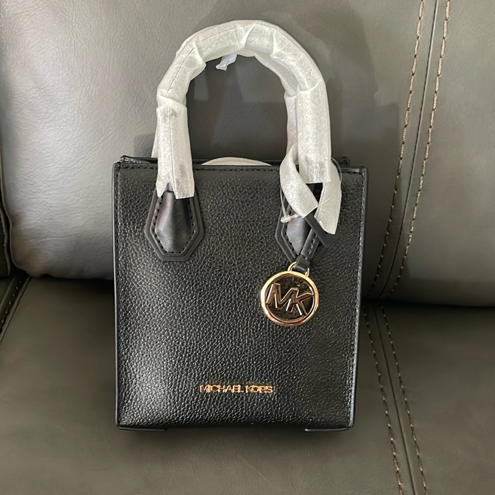 BRAND NEW! Michael Kors xs shopping tote in black